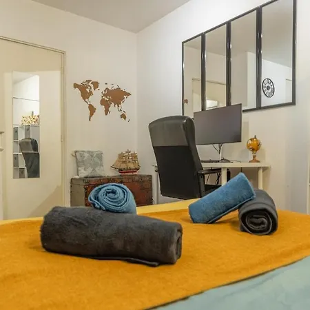 Charming City-center Flat With Terrace