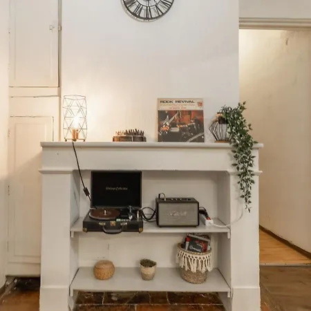Charming City-center Flat With Terrace